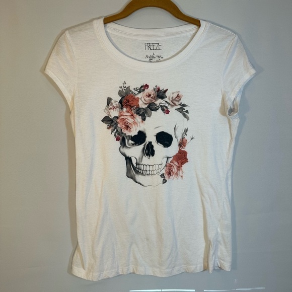 Freeze Tops - Freeze Womens Size L T-Shirt Skull Roses Novelty Print Halloween Short Sleeve